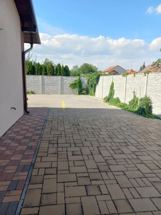 Boglarka Vendeghaz Lägenhet Mosonmagyaróvár Exteriör bild